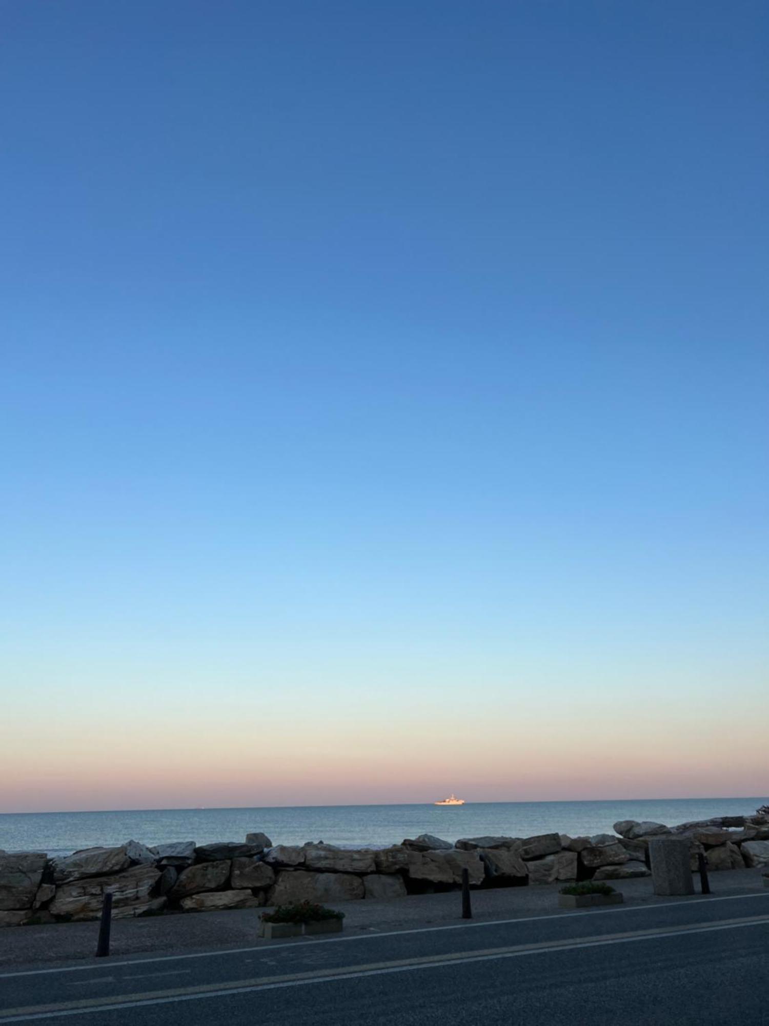 Il Faro Beach House Marina Di Pisa Kültér fotó